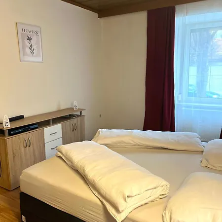 شقة Stadtwohnung Bruck An Der *